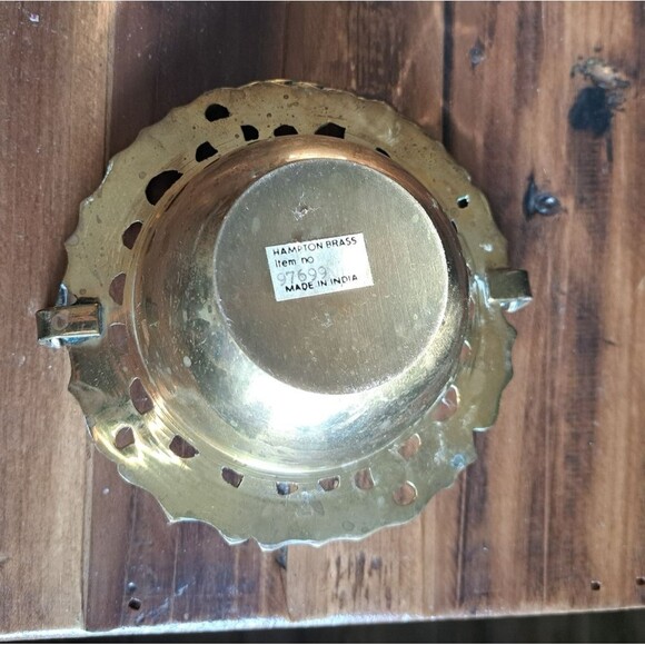 Vintage Hampton Brass Small Brass Basket Red Berries Holidays 6"x6" Foldable - Picture 6 of 6